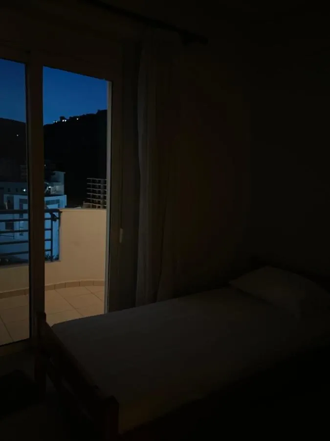 Leon Apartments 1 Sarande